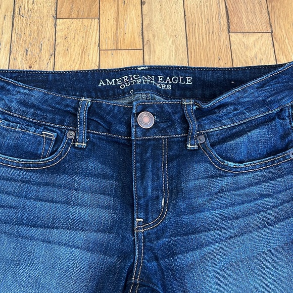 AMERICAN EAGLE leather braided hip, distressed hem stretch shorts. Size 8. EUC. - Picture 5 of 11